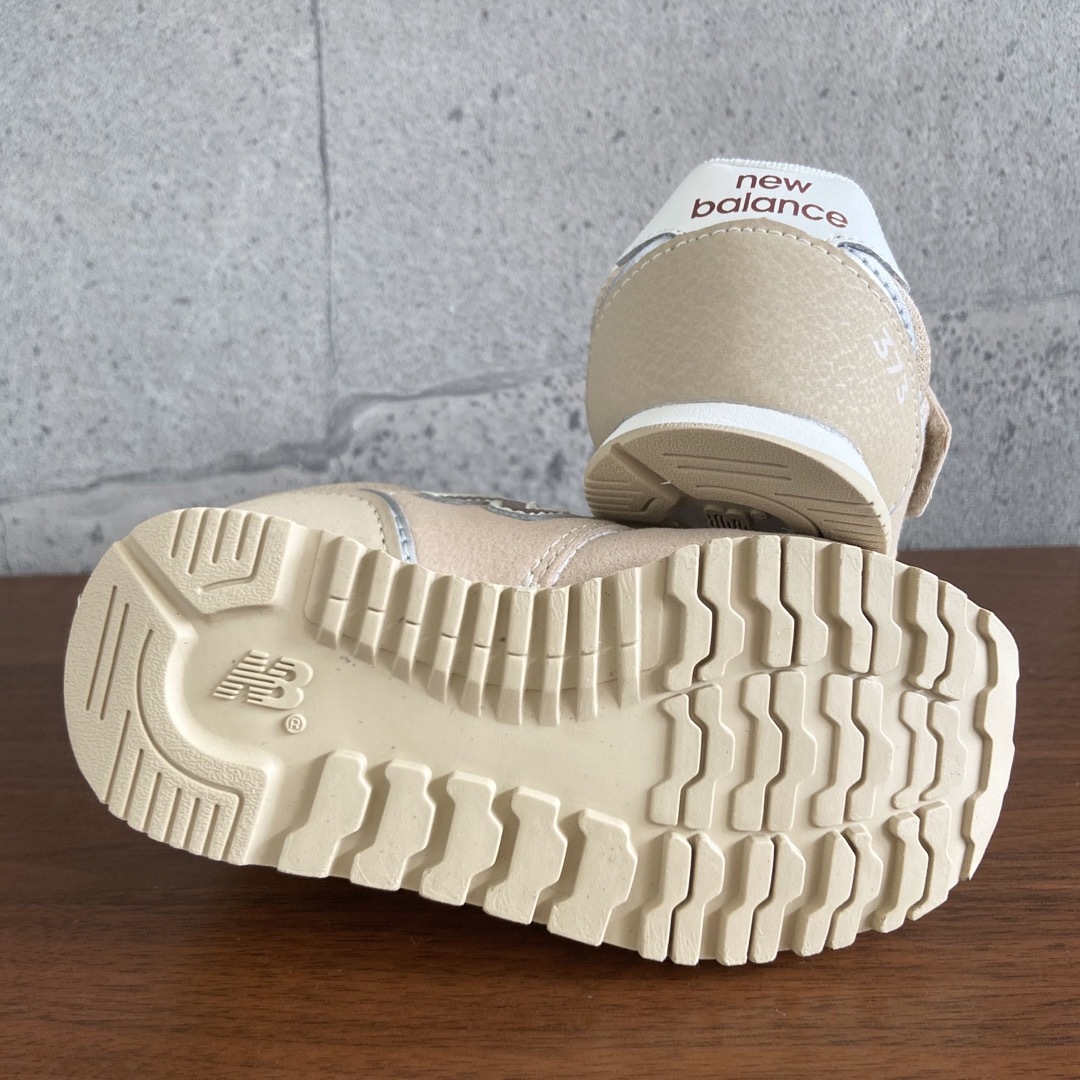 New Balance - 【新品】16センチ ベージュ×ブラウン