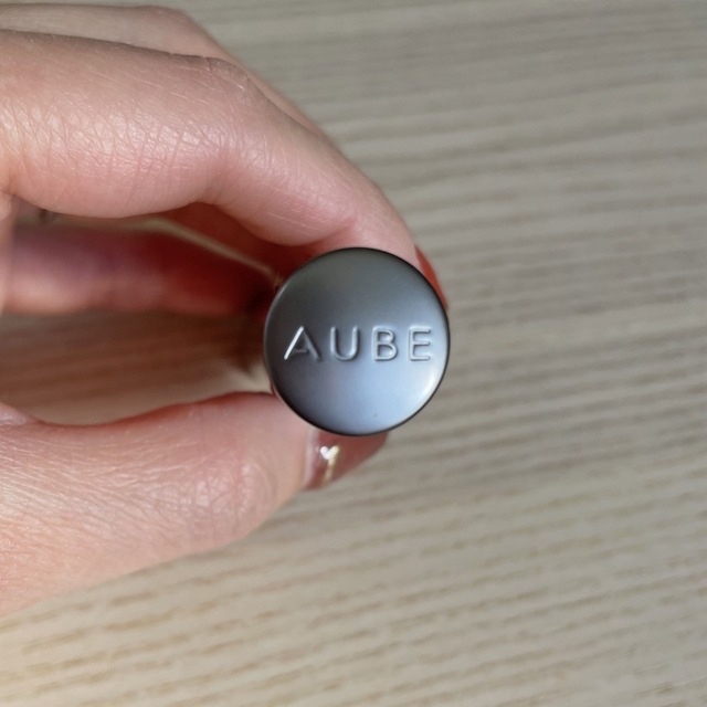 AUBE(オーブ)のAUBE オーブ　タイムレスカラーリップ　01  ブラウンレッド コスメ/美容のベースメイク/化粧品(口紅)の商品写真