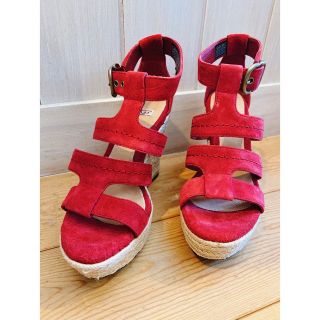 アグ(UGG)の美品☆試着のみ！UGGウエッジソールサンダル(サンダル)