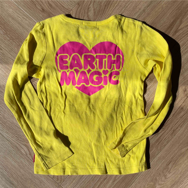 EARTHMAGIC(アースマジック)の女の子　アースマジック　130 ロンT キッズ/ベビー/マタニティのキッズ服女の子用(90cm~)(Tシャツ/カットソー)の商品写真