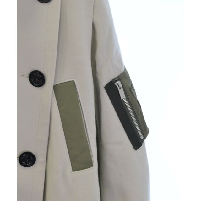 sacai(サカイ)のsacai サカイ トレンチコート F オフホワイトxカーキ 【古着】【中古】 レディースのジャケット/アウター(トレンチコート)の商品写真