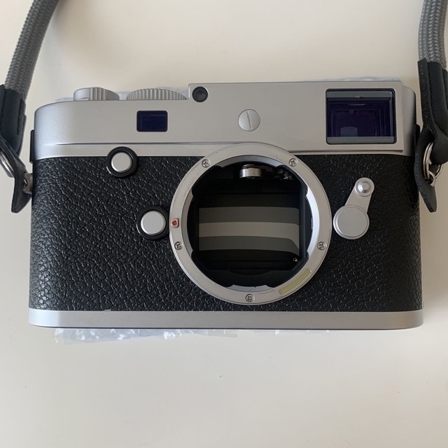 LEICA(ライカ)の特価　ライカ LEICA M-P typ.240 シルバークローム　美品 スマホ/家電/カメラのカメラ(ミラーレス一眼)の商品写真