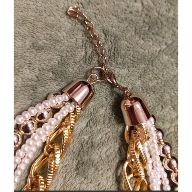 ZARA(ザラ)のパールネックレス チョーカー ペンダント ゴールド CHANEL ZARA レディースのアクセサリー(ネックレス)の商品写真