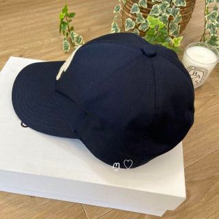 ギフト CELINE セリーヌ ベースボールキャップ M ネイビー トリオンフ