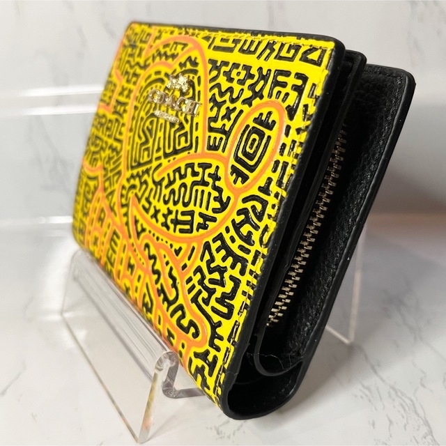 COACH(コーチ)のCOACH ディズニー X キース・ヘリング コラボ 二つ折り財布 レディースのファッション小物(財布)の商品写真