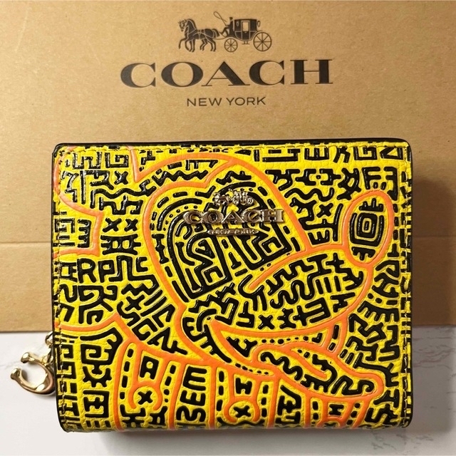 COACH コーチ　折り財布　ディズニーキースヘリング　限定コラボ　イエロー黄色