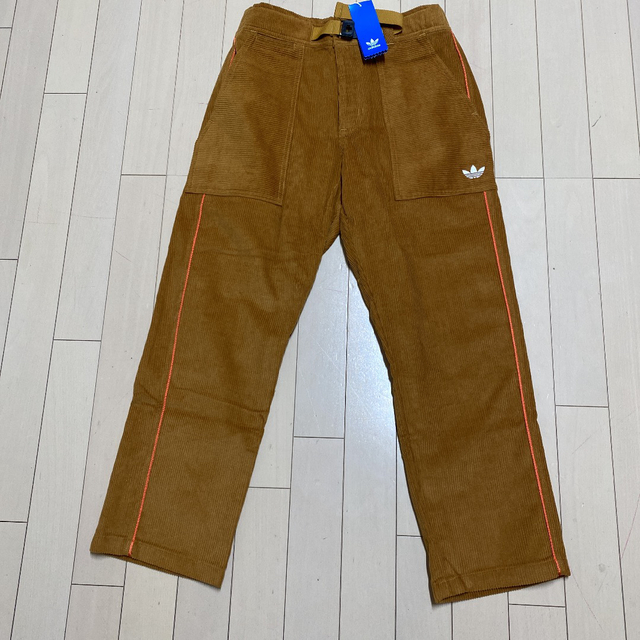 新品!アディダスオリジナルスコーデュロイパンツ adidas originals | フリマアプリ ラクマ