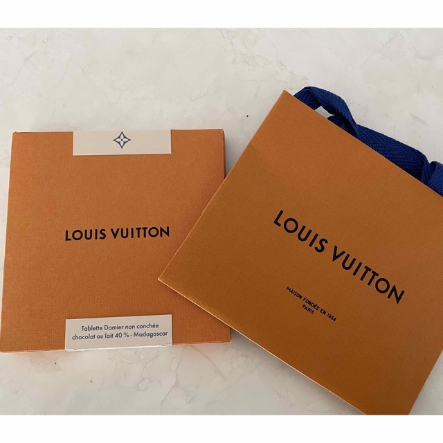 LOUIS VUITTON - ルイヴィトン チョコレート フランス限定の通販 LOUIS VUITTON - ルイヴィトン チョコレート フランス限定の通販