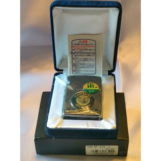 ジッポー(ZIPPO)の阪神タイガース日本一おめでとう♪　　2002年　zippo　両面加工　立体メタル(タバコグッズ)