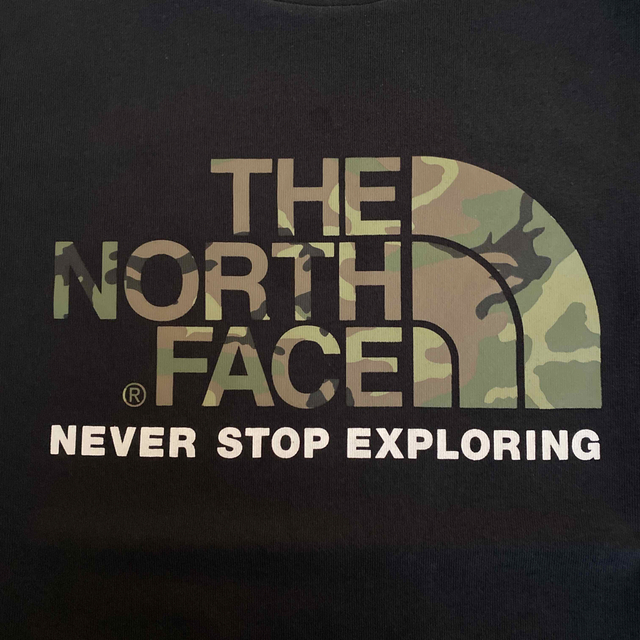 THE NORTH FACE(ザノースフェイス)のTHE NORTH FACE Tシャツ　140 カモ キッズ/ベビー/マタニティのキッズ服男の子用(90cm~)(Tシャツ/カットソー)の商品写真