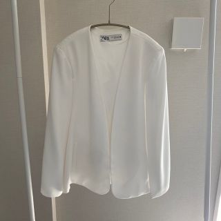 ザラ(ZARA)のZARA ケープジャケット(ノーカラージャケット)