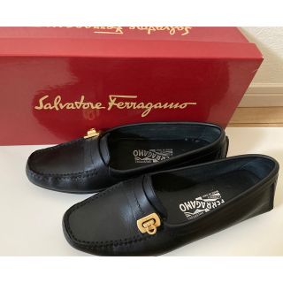 サルヴァトーレフェラガモ(Salvatore Ferragamo)のフェラガモ　ドライビングシューズ　6B(ローファー/革靴)