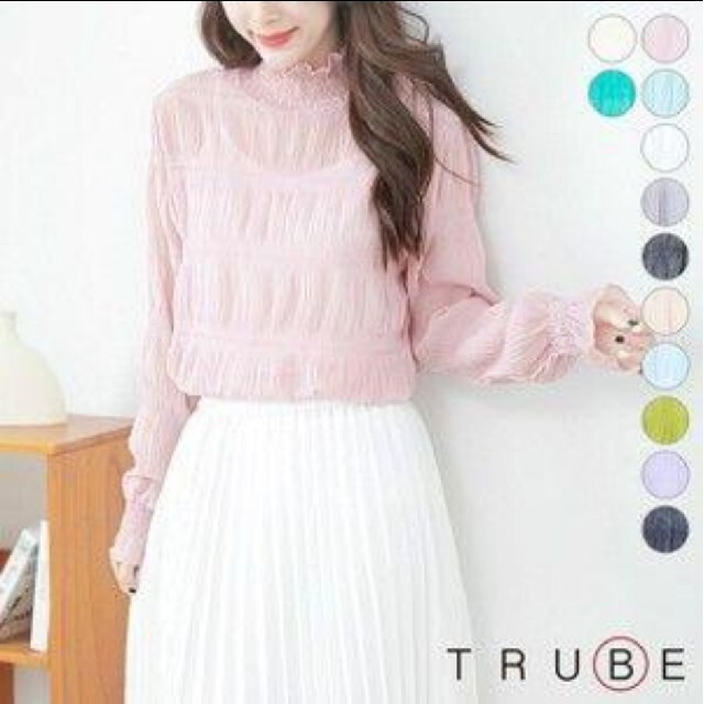 【スカイブルー】TRUBE  シャーリングシフォンブラウス レディースのトップス(シャツ/ブラウス(長袖/七分))の商品写真