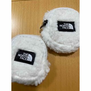 ザノースフェイス(THE NORTH FACE)の2つセットです♪韓国限定ノースフェイス モコモコミニポーチセット 2つset (財布)