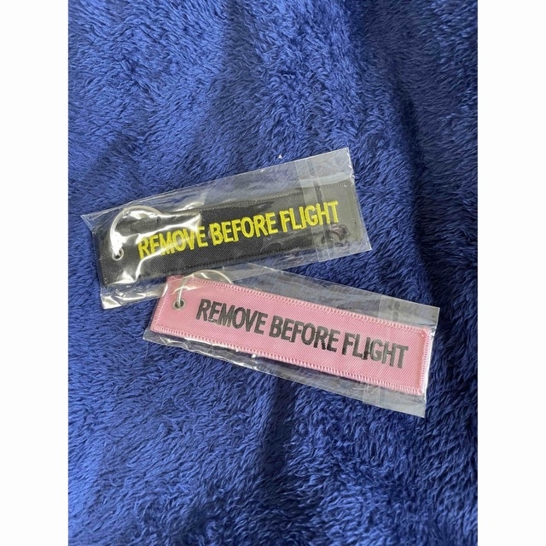 可愛い♡残り黒のみ！フライトタグ remove before flight レディースのファッション小物(キーホルダー)の商品写真