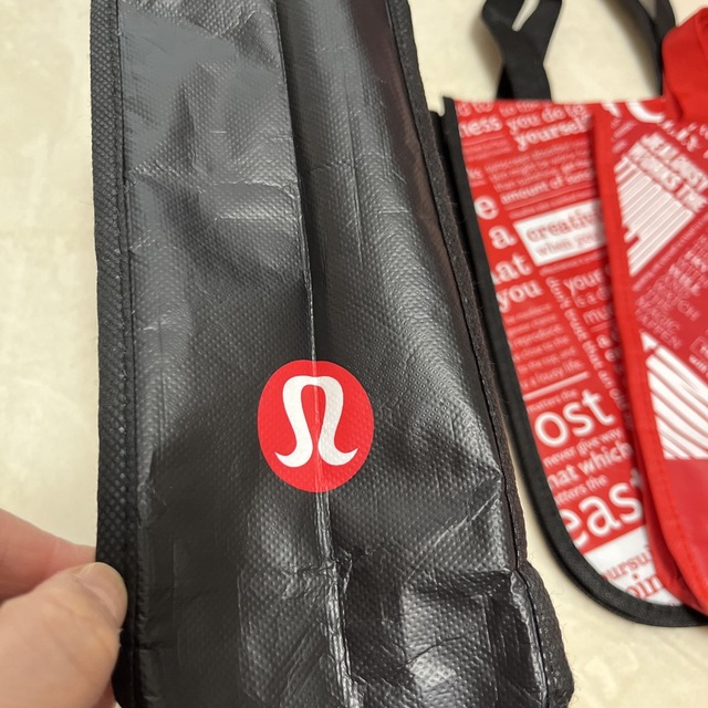 lululemon(ルルレモン)のルルレモン　ショップバッグ　エコバッグ　３枚セット レディースのバッグ(ショップ袋)の商品写真