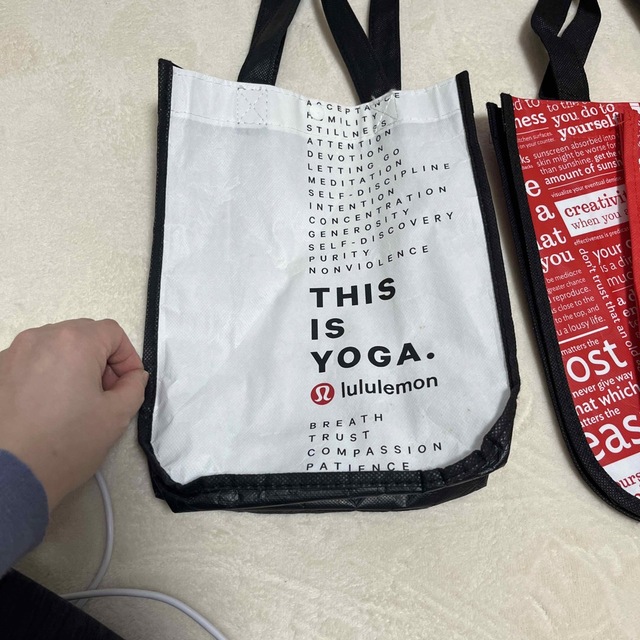 lululemon(ルルレモン)のルルレモン　ショップバッグ　エコバッグ　３枚セット レディースのバッグ(ショップ袋)の商品写真