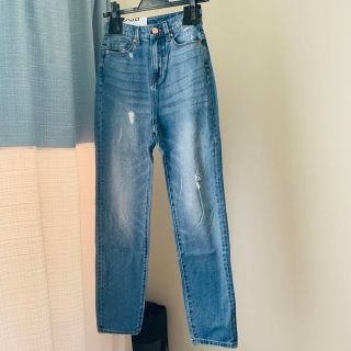 アーバンアウトフィッターズ(Urban Outfitters)のBDG ミッドライズガールフレンドジーンズ(デニム/ジーンズ)