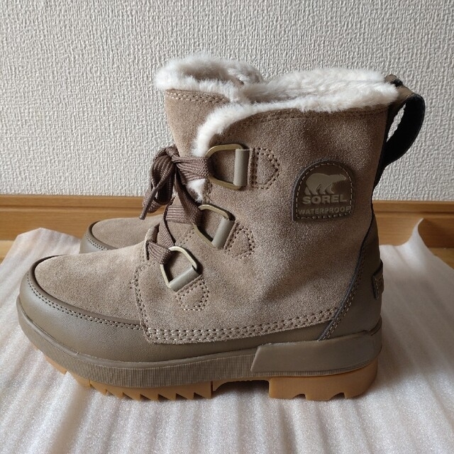 SOREL(ソレル)のソレル SOREL TIVOLI IV KHAKI ティボリ カーキ 24.5 レディースの靴/シューズ(ブーツ)の商品写真