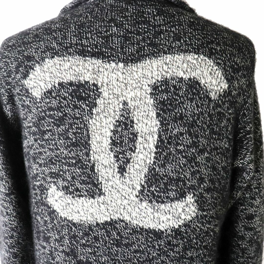 CHANEL(シャネル)の美品◎正規 UK製 CHANEL シャネル 96A P08176 レディース バックココマーク カシミヤ100％ ハーフジップ MIXニットプルオーバー 黒×白 42 レディースのトップス(ニット/セーター)の商品写真