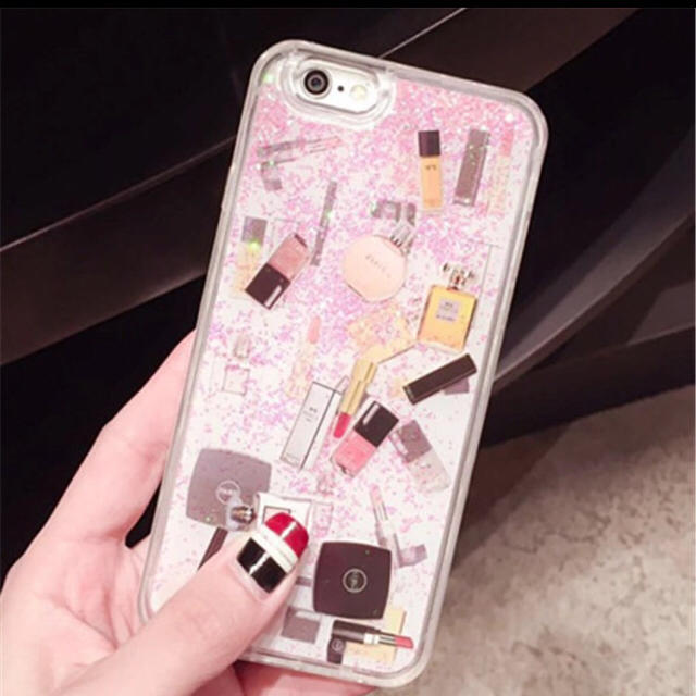 iphoneカバー人気ブランド | 大人気☆コスメ☆iPhoneケース 6/6s キラキラ グリッター シャネル好きの通販 by smile88's shop｜ラクマ