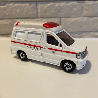 タカラトミー(Takara Tomy)のTOMICA 救急車　エルグランド(ミニカー)