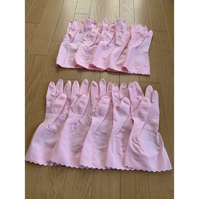 SHOWA GLOVE(ショーワグローブ)のビニール手袋　ゴム手　薄手、左手のみ　Mサイズ　10枚　未使用 インテリア/住まい/日用品のキッチン/食器(収納/キッチン雑貨)の商品写真