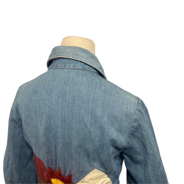 【1970s】ビンテージ　ヒッピーパッチワーク　デニムシャツ　レザー　古着 レディースのトップス(シャツ/ブラウス(長袖/七分))の商品写真