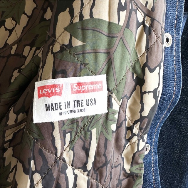 Supreme(シュプリーム)のSupreme Levi's デニムジャケット 裏地迷彩 メンズのジャケット/アウター(Gジャン/デニムジャケット)の商品写真