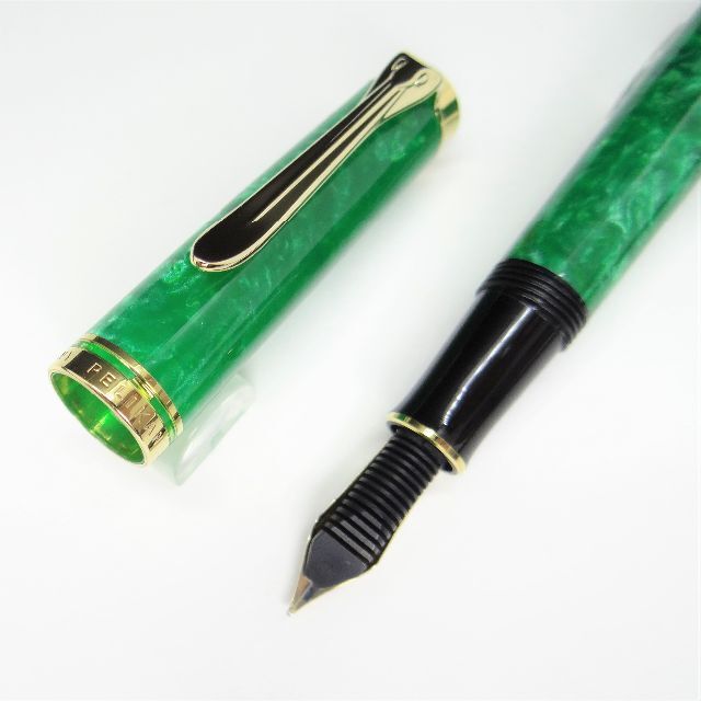 美品・希少】ペリカン 万年筆 スーベレーン M320 グリーン Pelikan