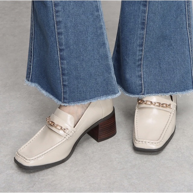 RANDA(ランダ)のRANDA チェーンヒールローファー　Lサイズ レディースの靴/シューズ(ローファー/革靴)の商品写真