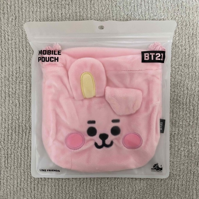 BT21(ビーティーイシビル)のBT21 フェイスタイプポーチ  モバイルポーチ【COOKY】新品未開封 エンタメ/ホビーのおもちゃ/ぬいぐるみ(キャラクターグッズ)の商品写真