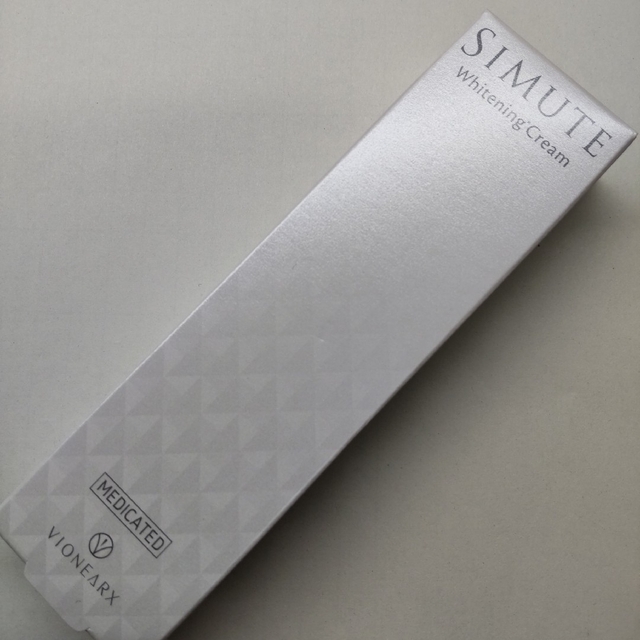 SIMUTE 30g 薬用美白クリーム オールインワン ゲル