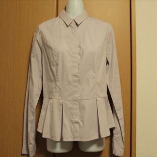 コムサイズム(COMME CA ISM)の新品！COMME CA ISM ペプラム綿シャツ パープルグレー系 サイズＬ(シャツ/ブラウス(長袖/七分))