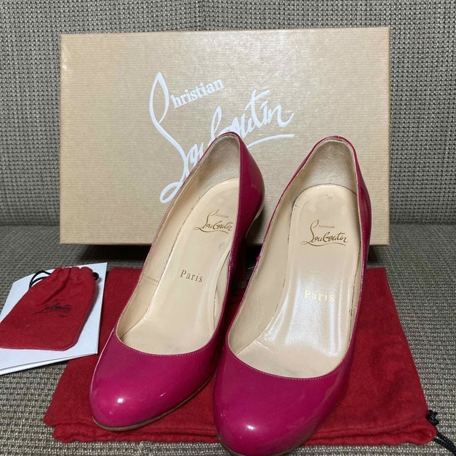 ■Christian louboutin　エナメルパンプス