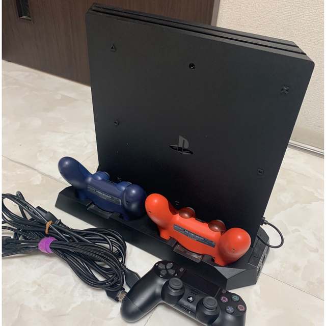 PlayStation 4 Pro 1TBCUH-7100B