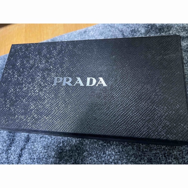 人気の PRADA プラダ長財布 長財布