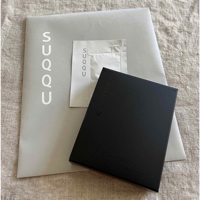新品*SUQQU メルティングパウダーブラッシュ 01 瑞泡 新品*SUQQU メルティングパウダーブラッシュ 01 瑞泡