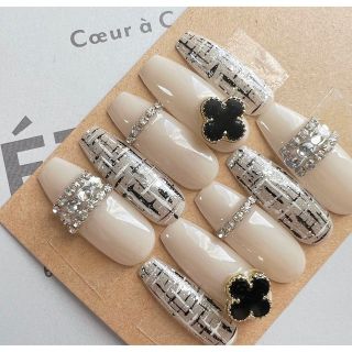 Pearls and Lace nail art