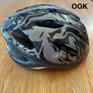 オージーケーカブト(OGK KABUTO)のOGK KABUTO 児童用　自転車ヘルメット　黒×シルバー(自転車)