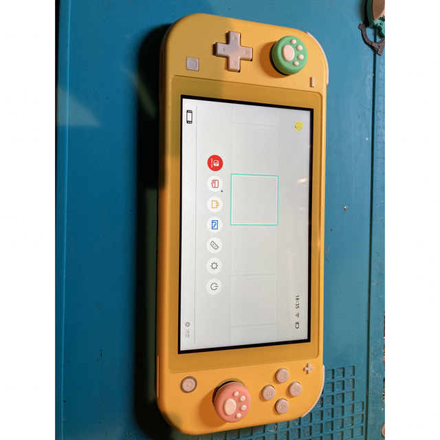 訳あり品)nintendo switch lite 本体のみ - 携帯用ゲーム機本体