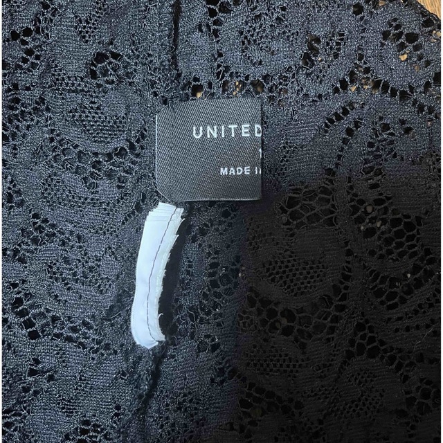 UNITED TOKYO(ユナイテッドトウキョウ)のUNITED TOKYO  レースブラウス ブラック レディースのトップス(シャツ/ブラウス(半袖/袖なし))の商品写真