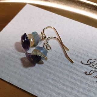 659 マルチカラー カイヤナイト シトリン アメジストピアス(ピアス)