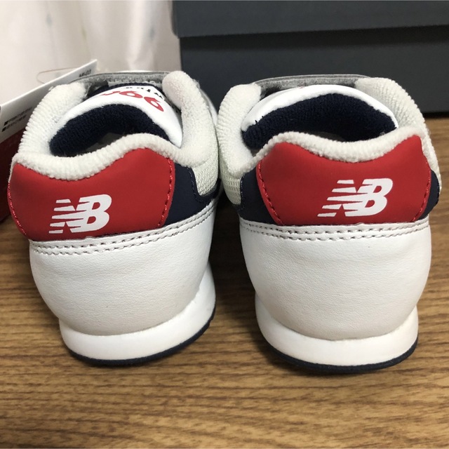 New Balance(ニューバランス)のニューバランス  トリコロール 16.0 キッズ/ベビー/マタニティのキッズ靴/シューズ(15cm~)(スニーカー)の商品写真