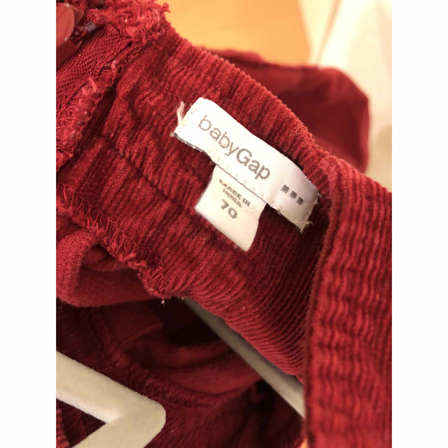 babyGAP(ベビーギャップ)のbaby GAP キッズ  ベビー　コーデュロイ赤スカート キッズ/ベビー/マタニティのベビー服(~85cm)(ワンピース)の商品写真