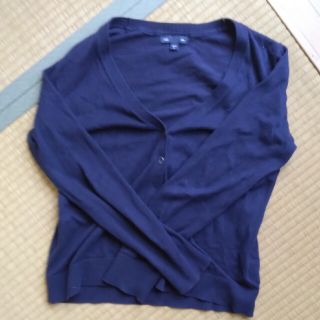 ギャップ(GAP)のＧＡＰ　カーディガン紺Ｍサイズ(カーディガン)