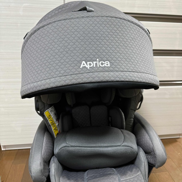 正規店格安】 Aprica Aprica フラディアグロウ ISOFIX 360°セーフティー プレミアムの通販 by な's  shop｜アップリカならラクマ