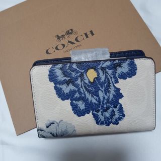 コーチ(COACH)のCOACH二つ折り花柄ホワイト(財布)