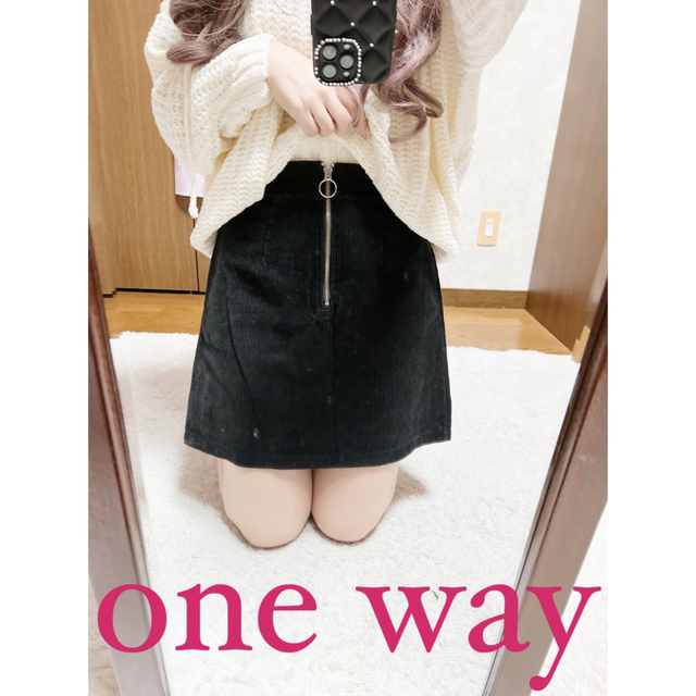 one*way(ワンウェイ)の5208.one way コーデュロイ 台形スカート ブラック レディースのスカート(ミニスカート)の商品写真