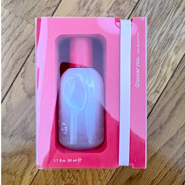 【新品未使用】Glossier you. 香水 50ml コスメ/美容の香水(香水(女性用))の商品写真